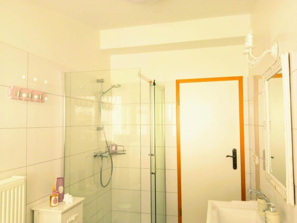 Romantic Style Apartment Titisee-Neustadt Bagian luar foto